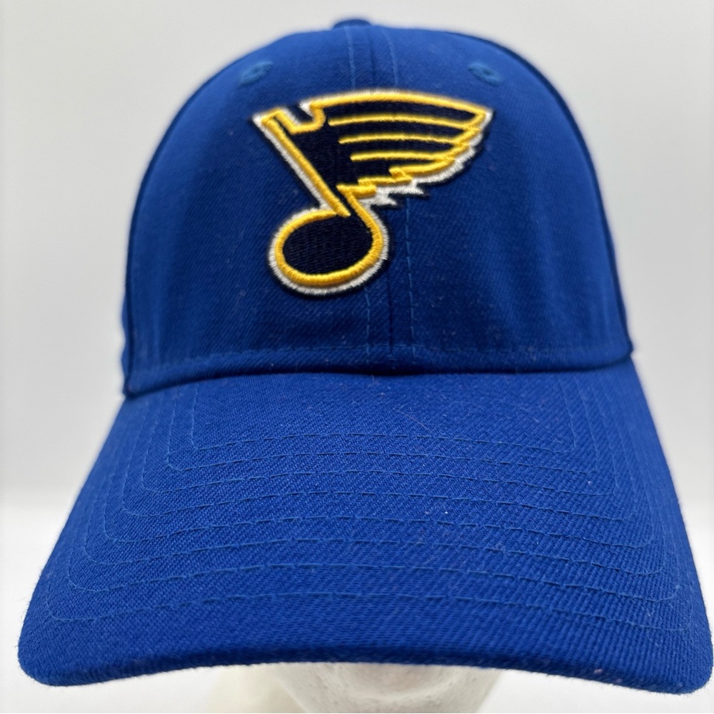 St.‎ Louis Blues NHL Men’s New Era 9Forty Blue Fly Your Own Flag Adjustable Hat